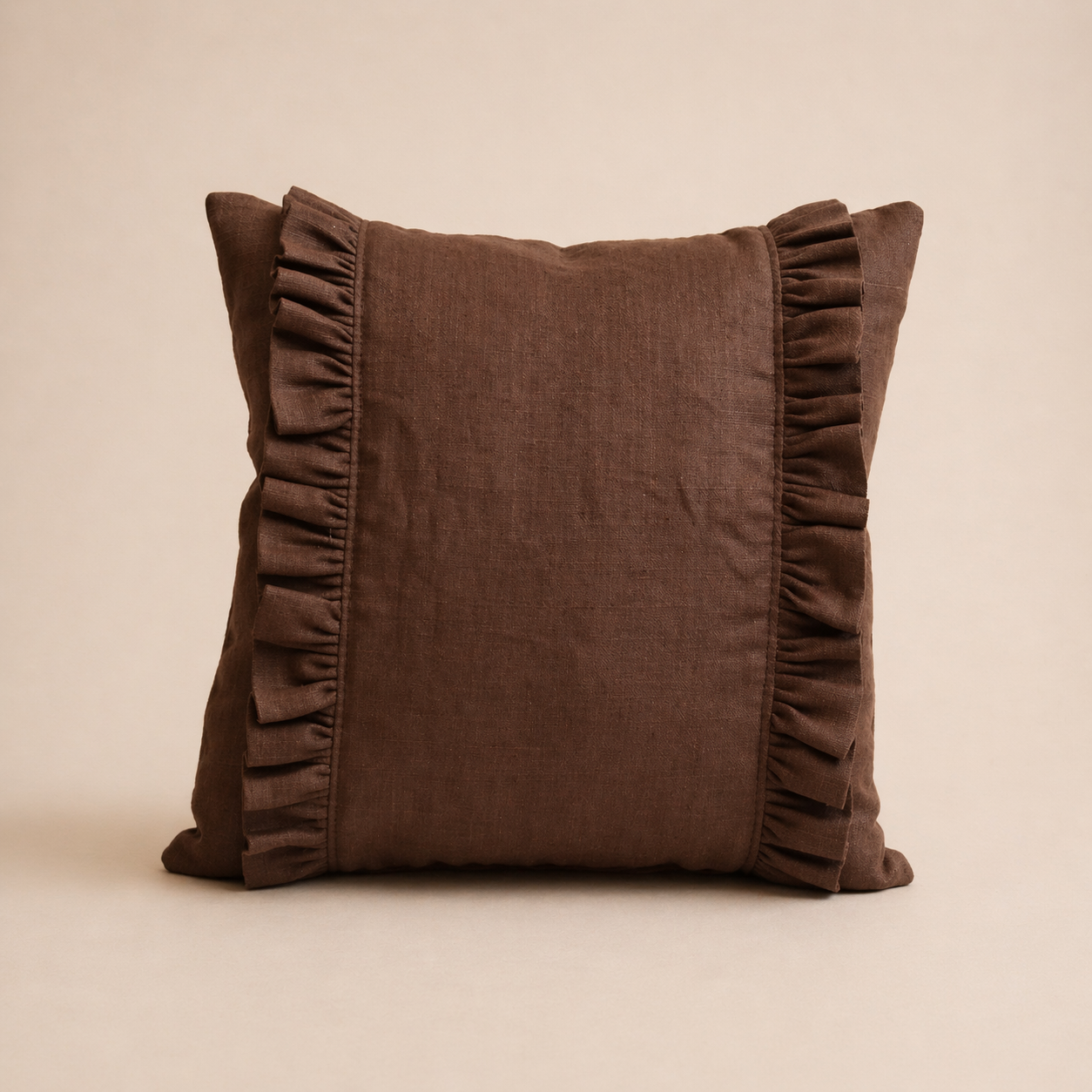 The Front Ruffle Cushion