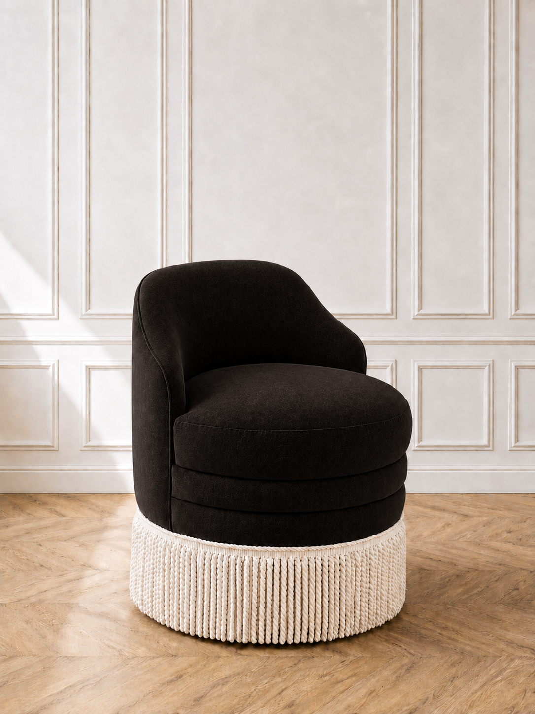 Leslie Stool