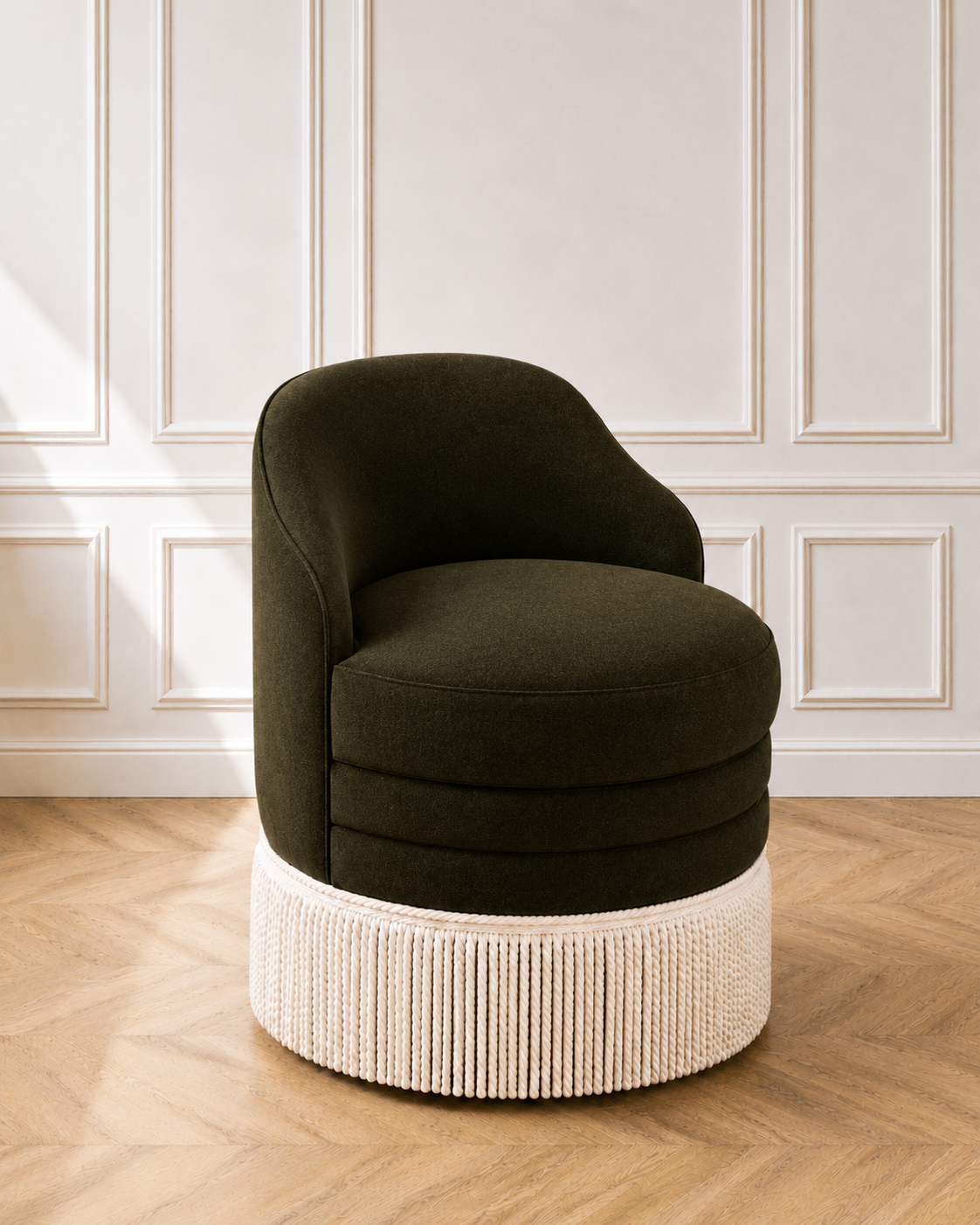 Leslie Stool