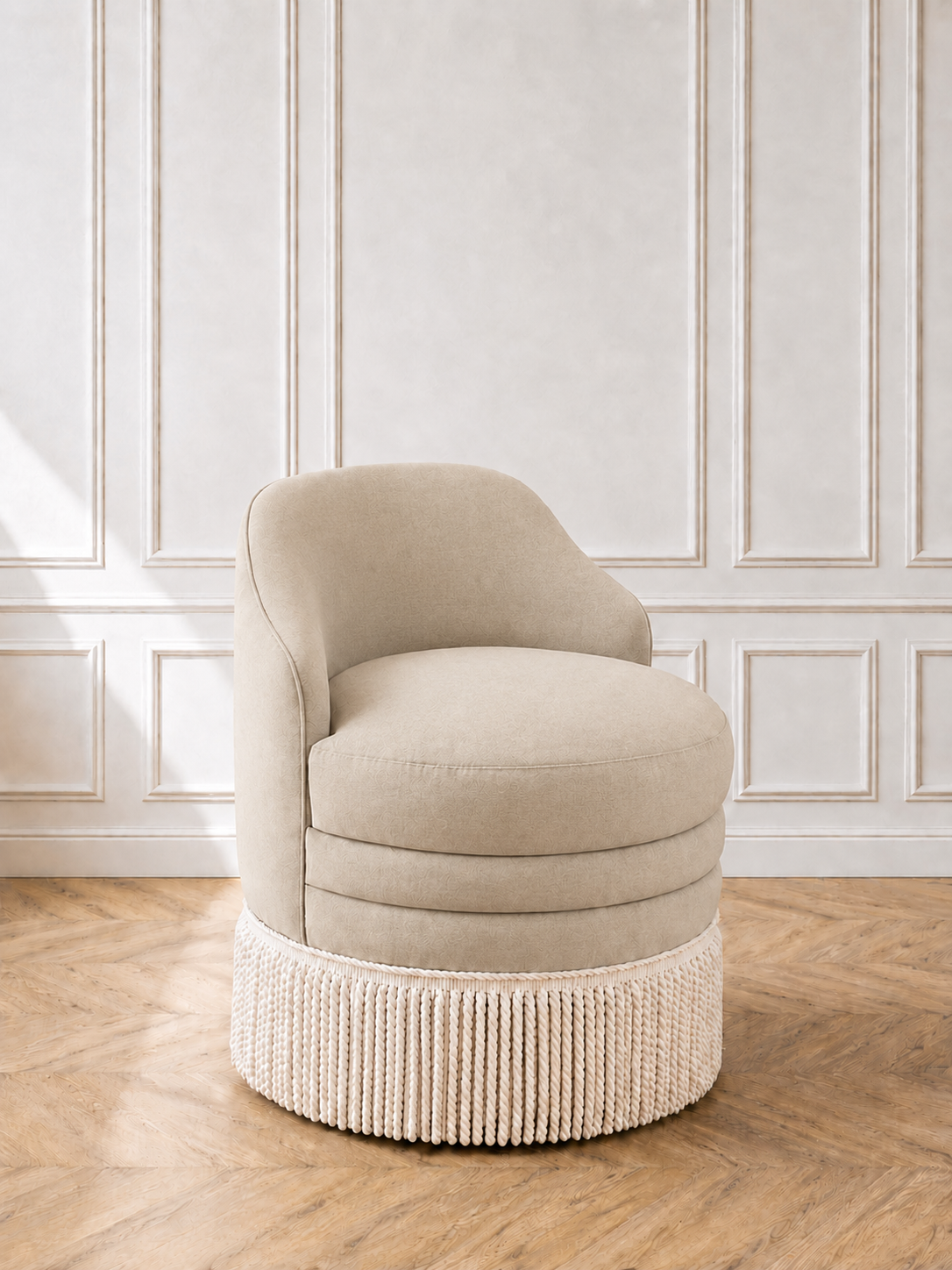 Leslie Stool