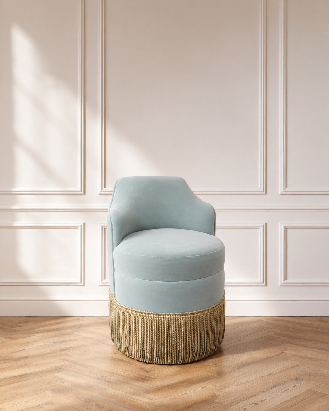 Lesile Stool