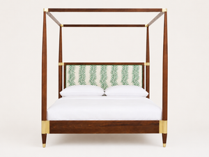 Scrolling Fern Frond – Emerald on Ivory